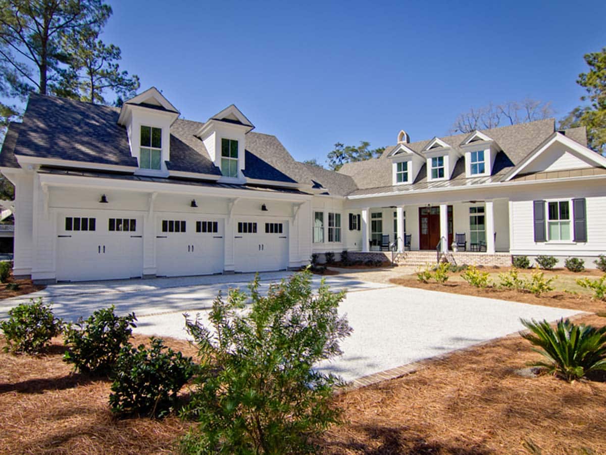 Building Custom Homes in Colleton River